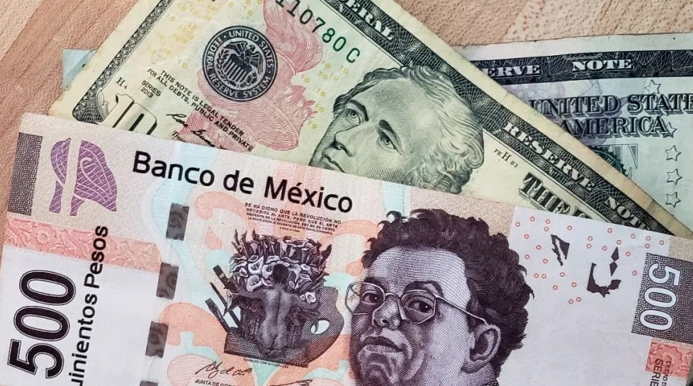 ¿Cómo beneficia a los mexicanos el peso vs dólar?