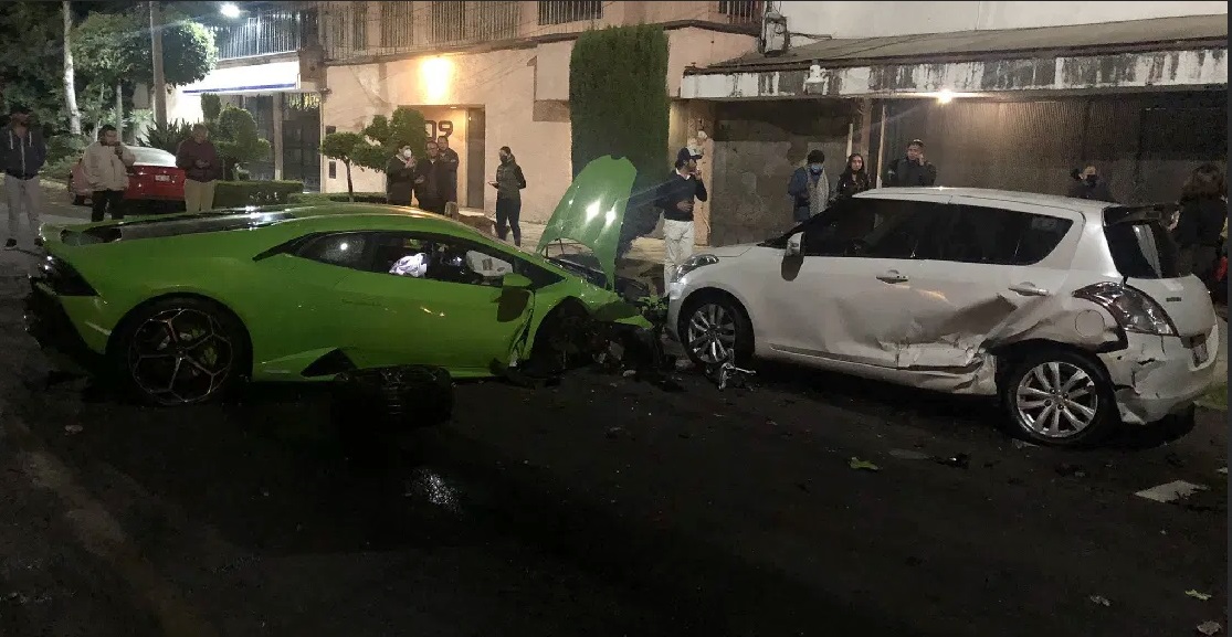 Choca en Lamborghini y huye; horas después se responsabiliza de daños |  NOTICIAS | Capital 21