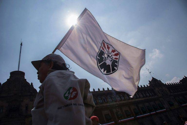 Se pagarán pensiones a jubilados de Luz y Fuerza. Se pagarán pensiones a jubilados de Luz y Fuerza.