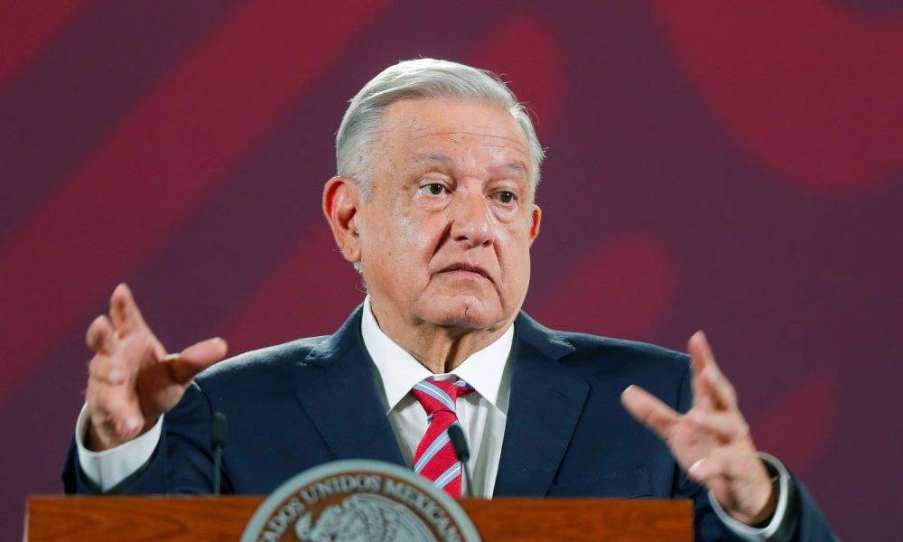 AMLO revela que 8 funcionarios de renunciarán rumbo al 2024